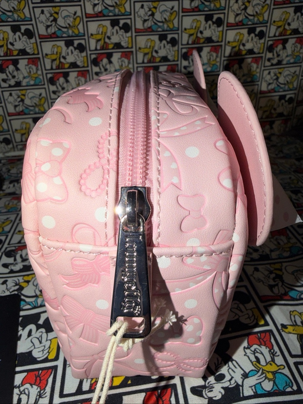 Loungefly Minnie Mouse Pink Makeup Bag With Bows Ears NWT 2025 - Picture 4 of 10